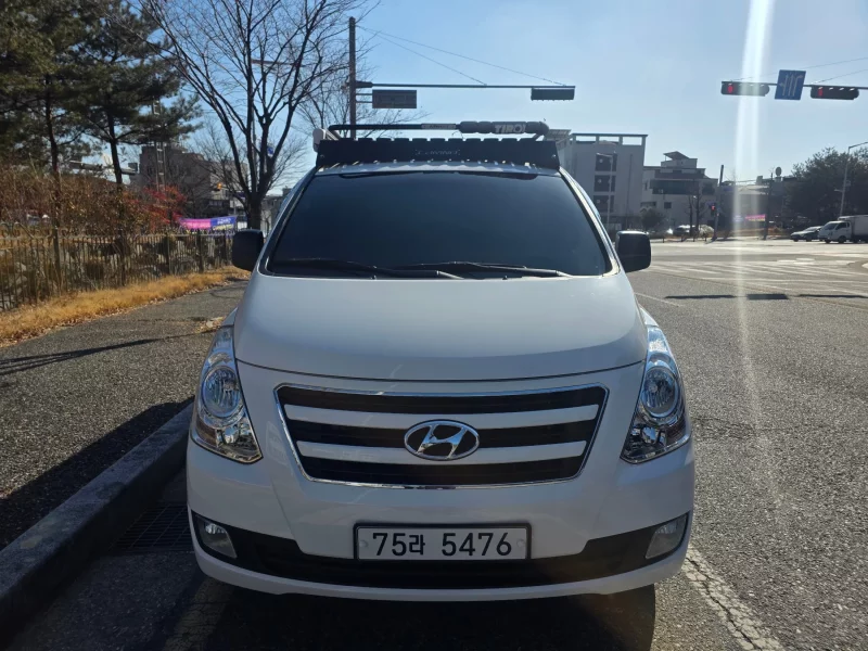 Hyundai Grand Starex
