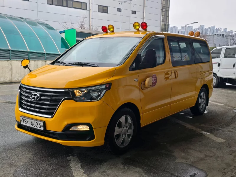 Hyundai Starex