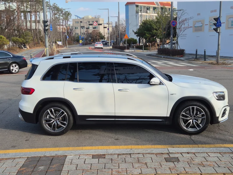 Mercedes-Benz GLB-Class