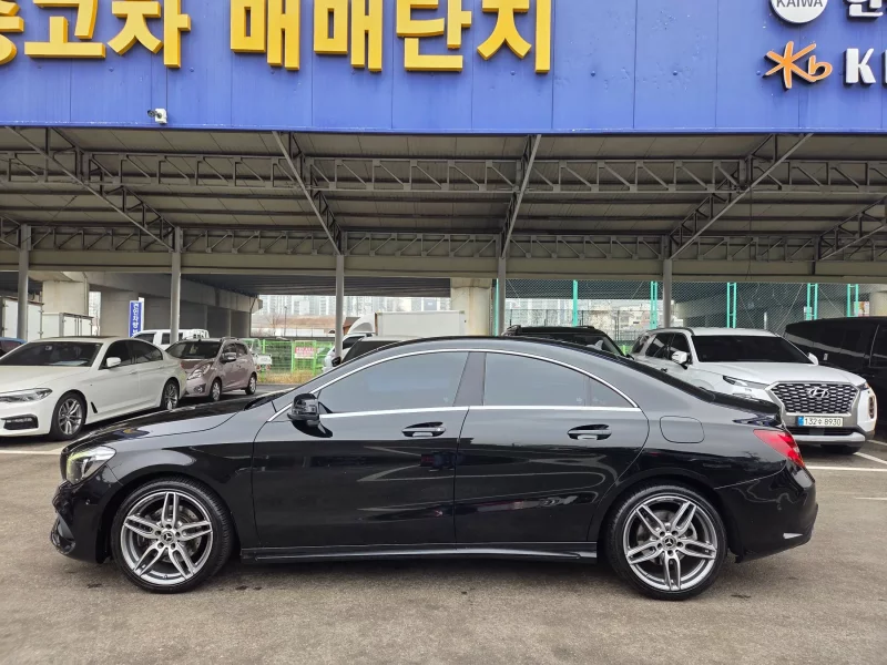 Mercedes-Benz CLA-Class