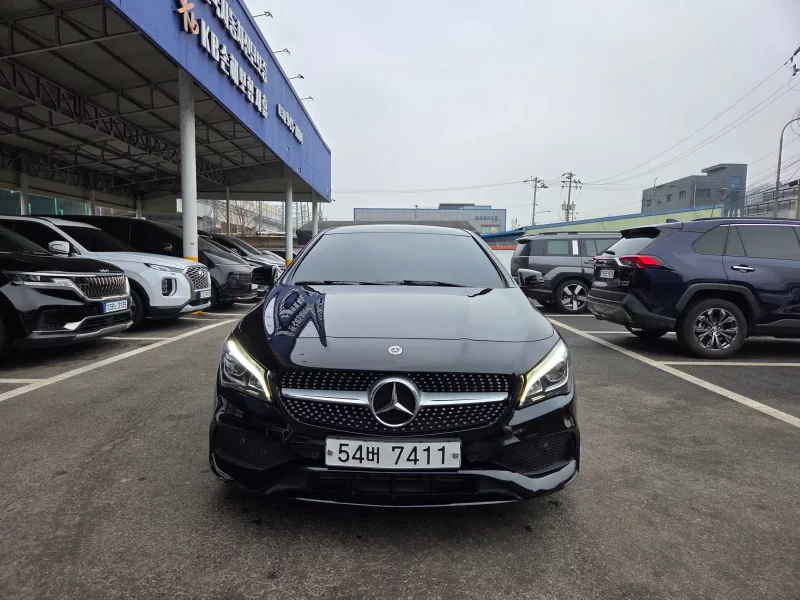 Mercedes-Benz CLA-Class