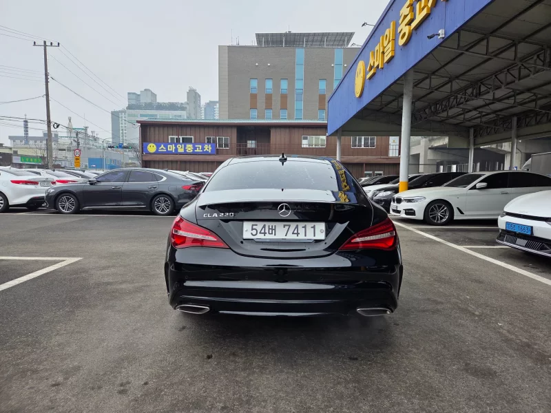 Mercedes-Benz CLA-Class
