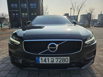 Volvo S90