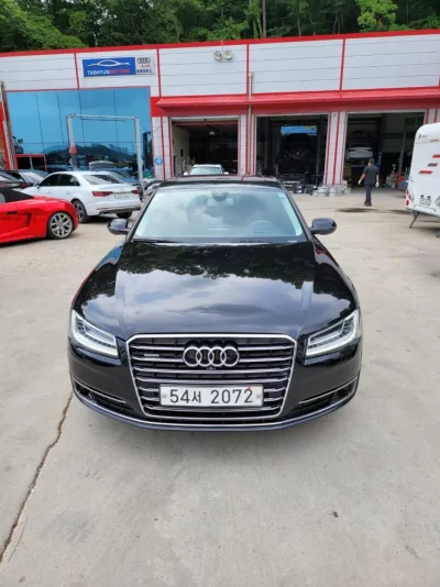 Audi A8