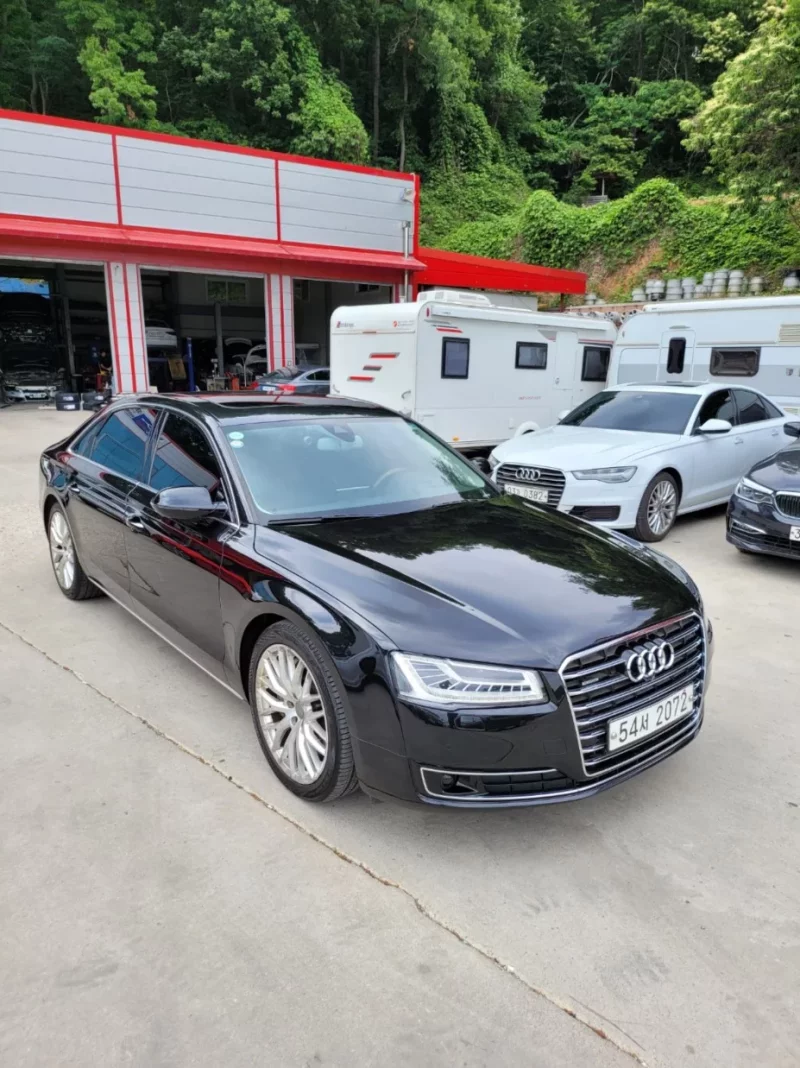 Audi A8