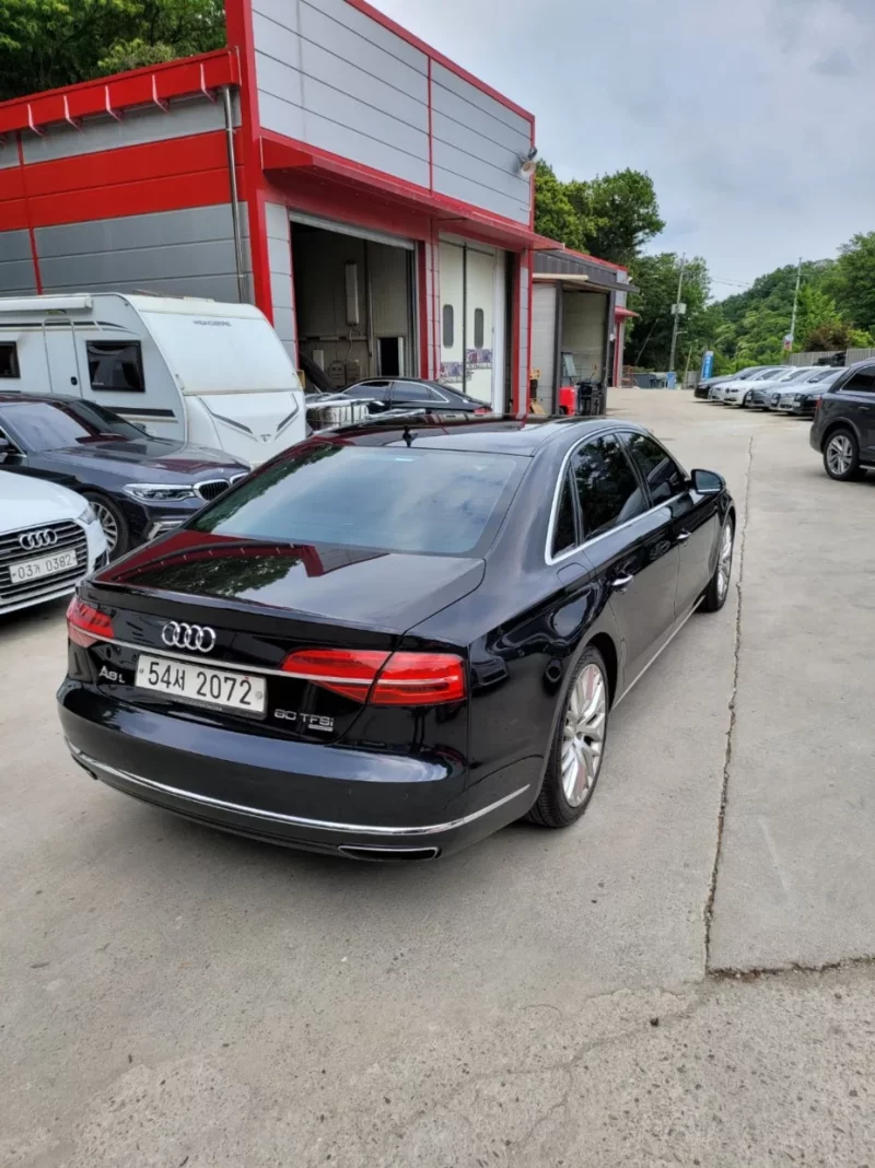 Audi A8