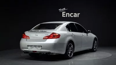 Infiniti G37