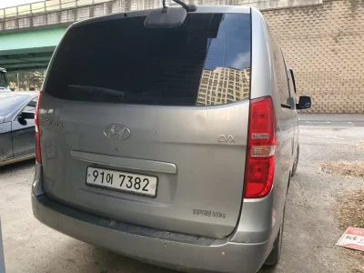 Hyundai Starex
