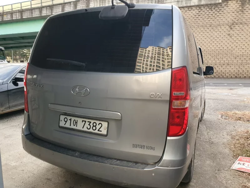 Hyundai Grand Starex