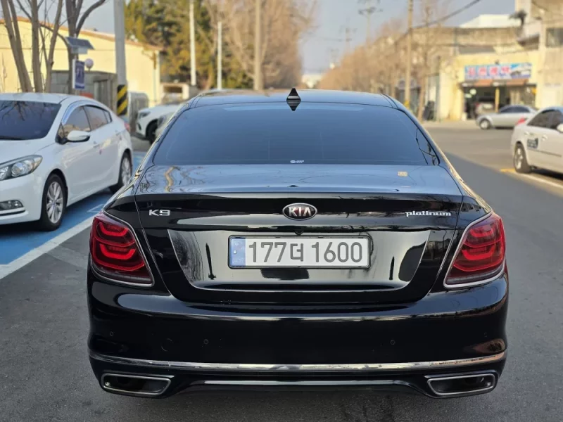 Kia K9
