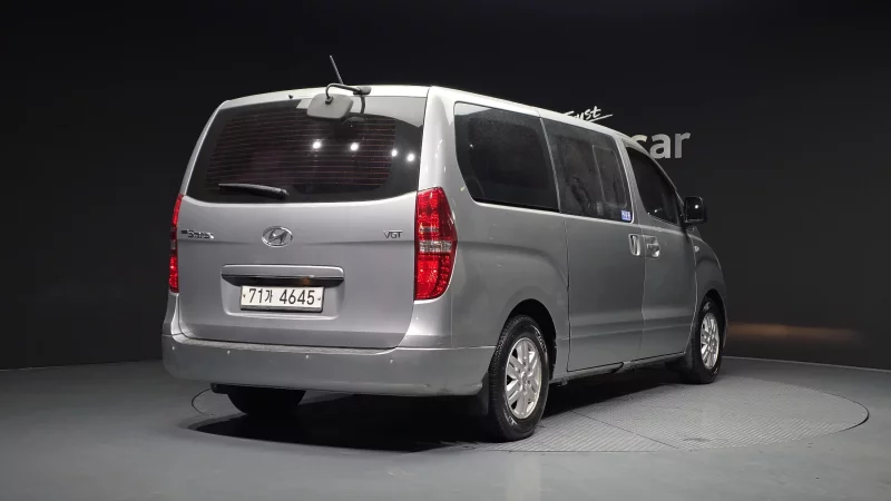 Hyundai Grand Starex