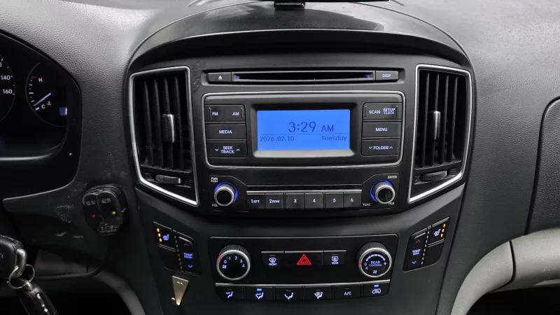 Hyundai Grand Starex