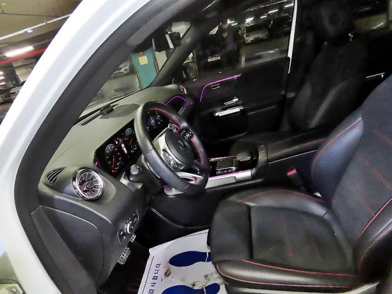 Mercedes-Benz GLB-Class