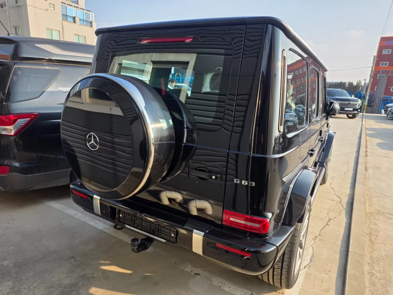 Mercedes-Benz G-Class