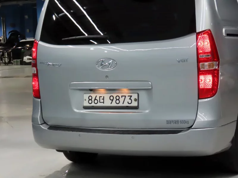Hyundai Starex