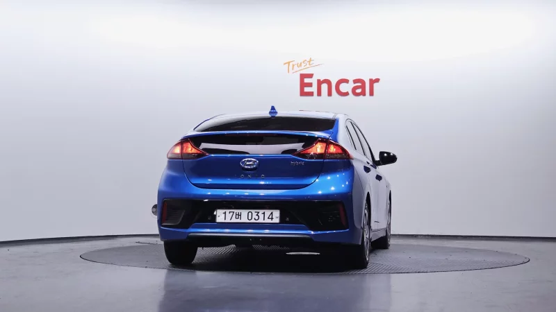 Hyundai Ioniq