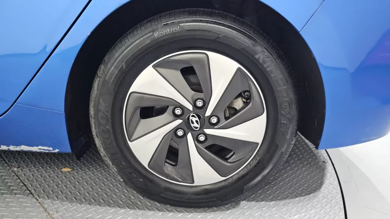 Hyundai Ioniq