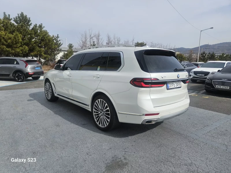 BMW X7