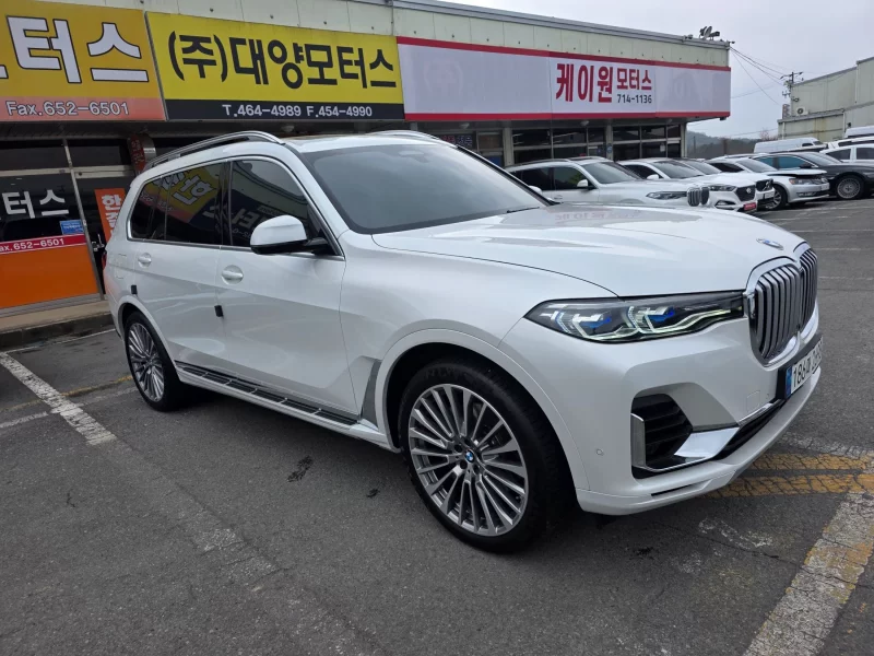 BMW X7