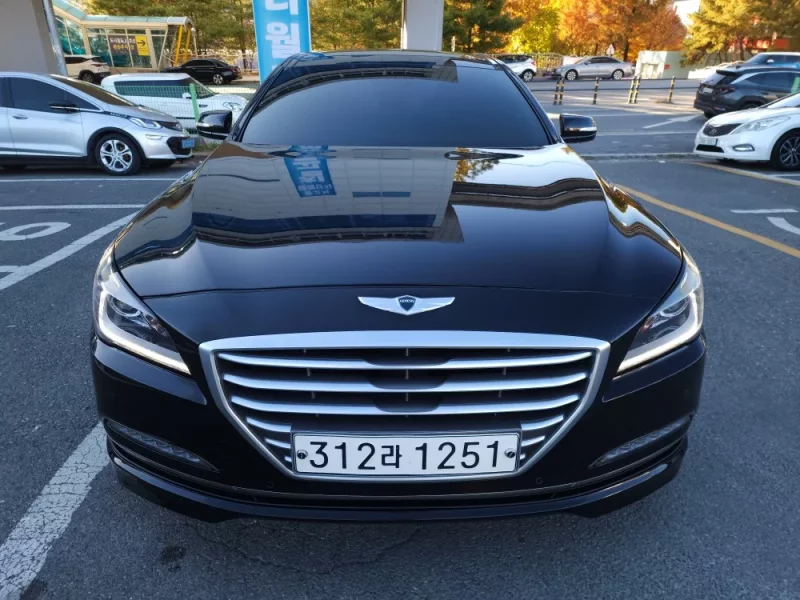 Hyundai Genesis