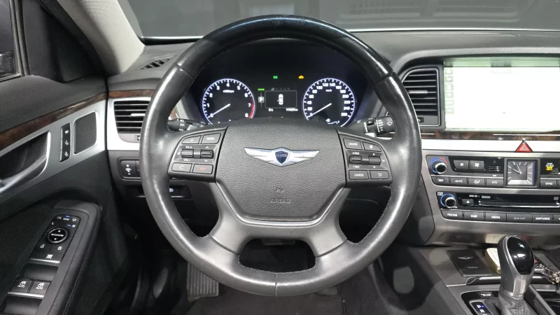 Hyundai Genesis