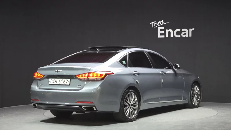 Hyundai Genesis