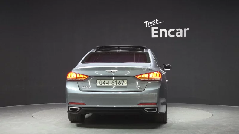 Hyundai Genesis