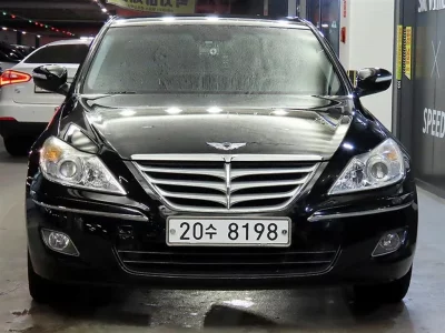 Hyundai Genesis