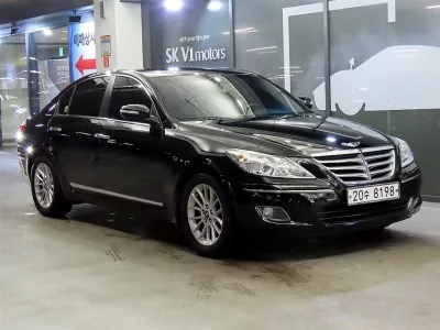 Hyundai Genesis