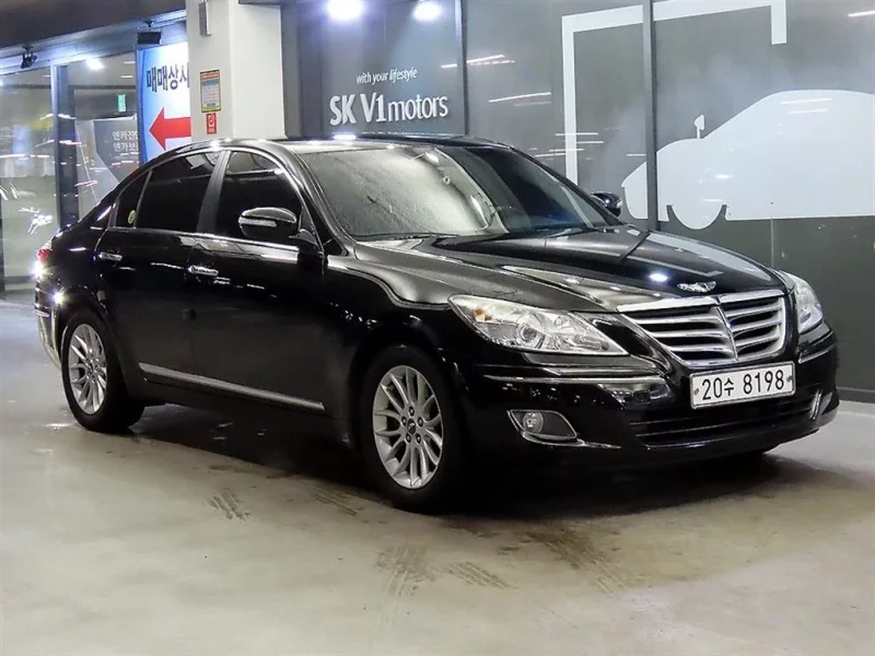 Hyundai Genesis