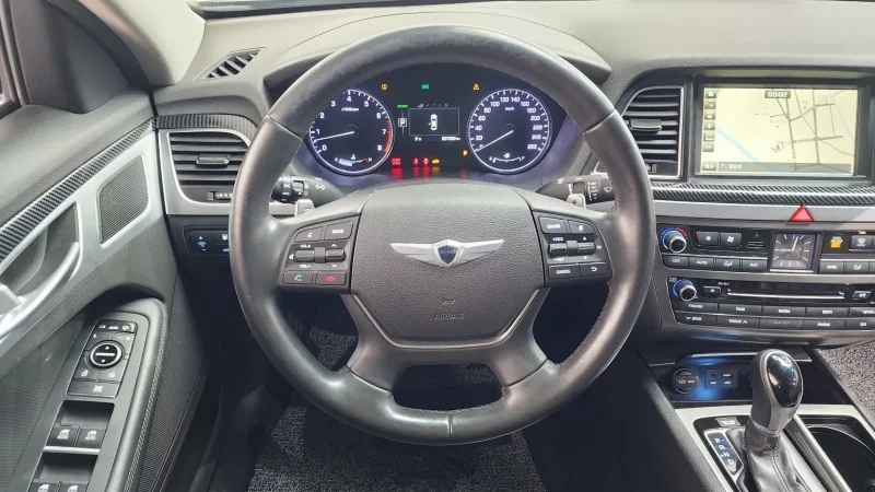 Hyundai Genesis