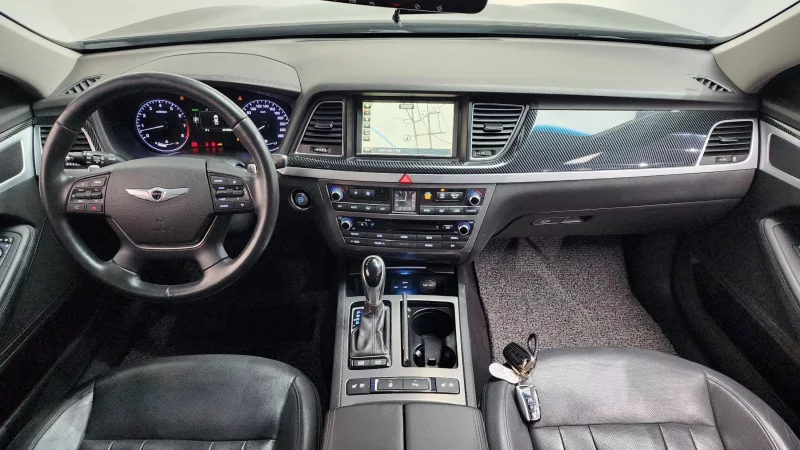 Hyundai Genesis