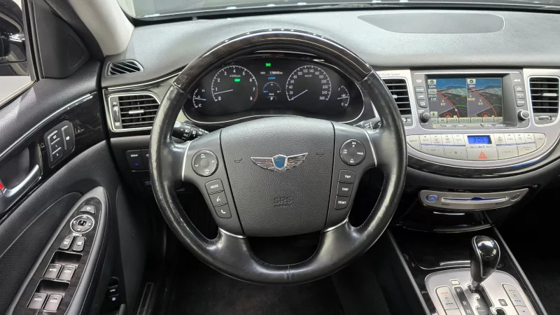 Hyundai Genesis