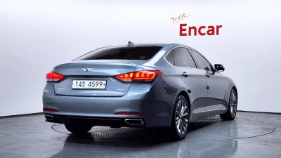 Hyundai Genesis