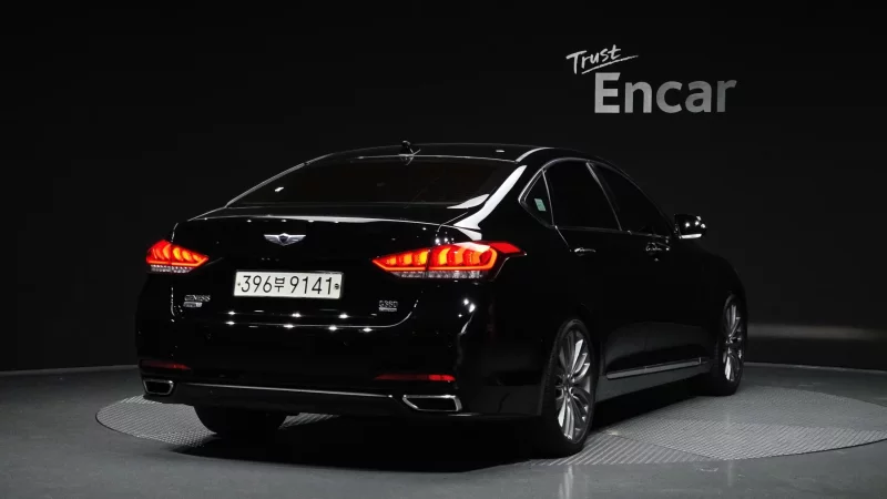 Hyundai Genesis