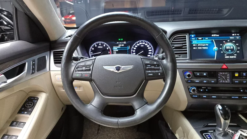 Hyundai Genesis
