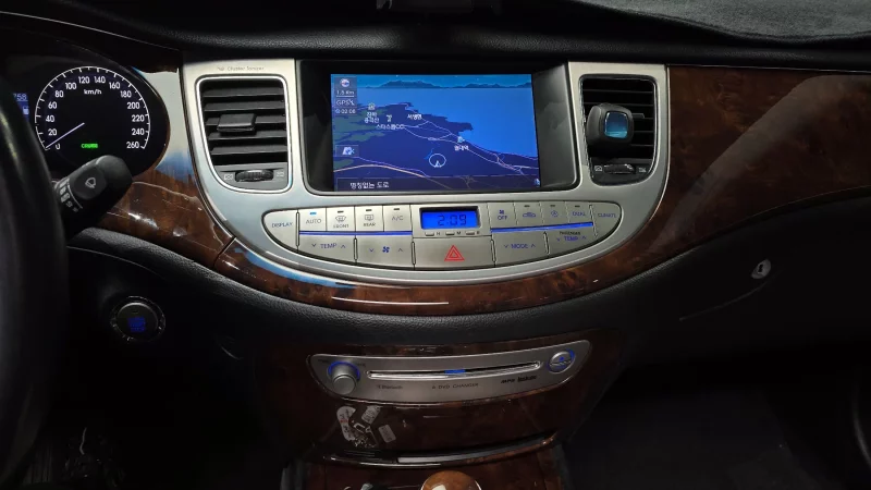 Hyundai Genesis