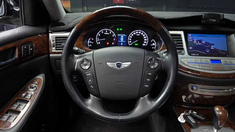 Hyundai Genesis