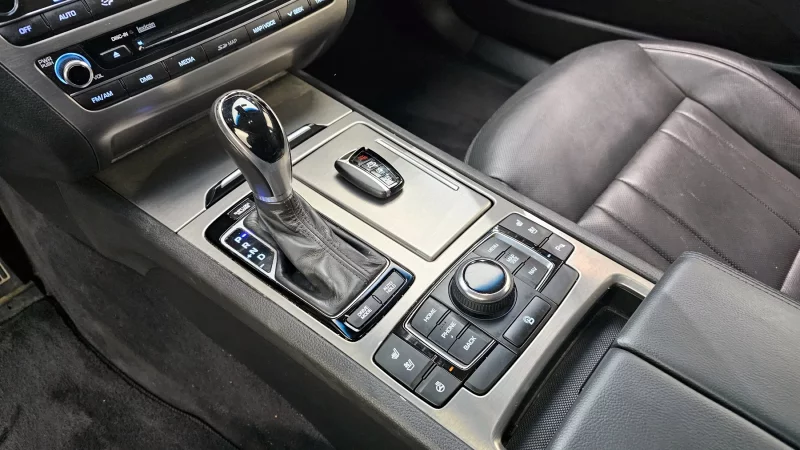 Hyundai Genesis