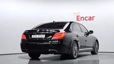 Hyundai Equus