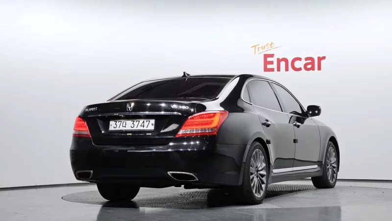 Hyundai Equus