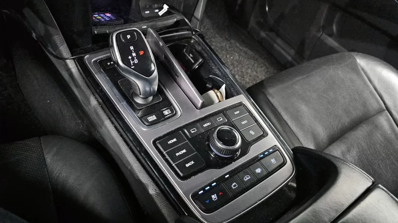 Hyundai Equus