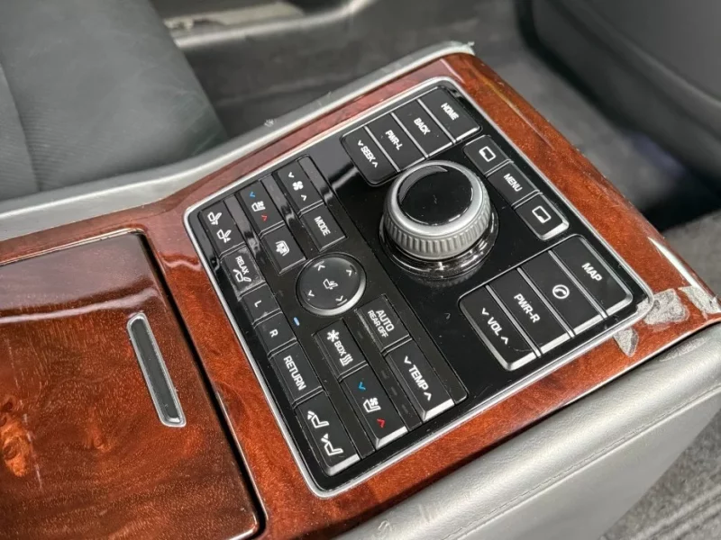 Hyundai Equus