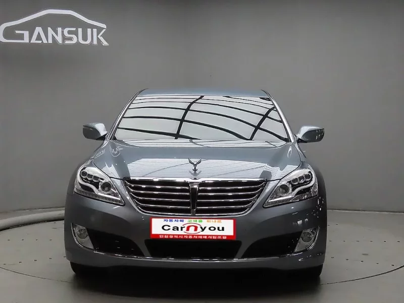 Hyundai Equus