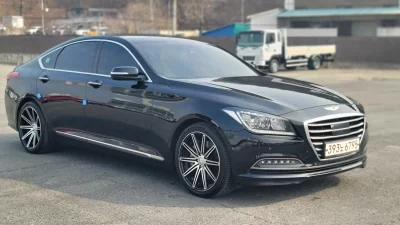 Hyundai Genesis