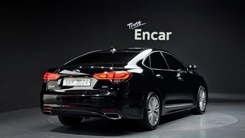 Hyundai Aslan