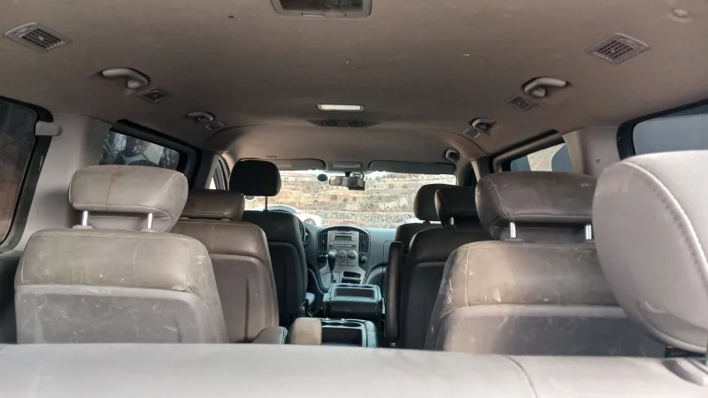 Hyundai Starex