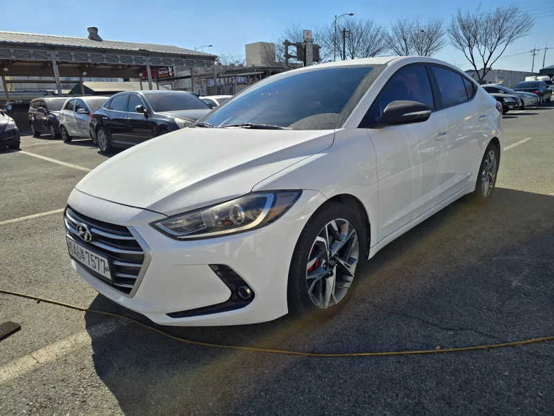 Hyundai AVANTE