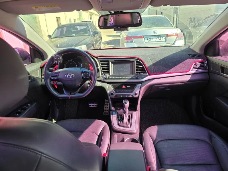 Hyundai AVANTE