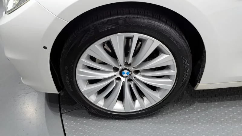 BMW 5-Series Gran Turismo